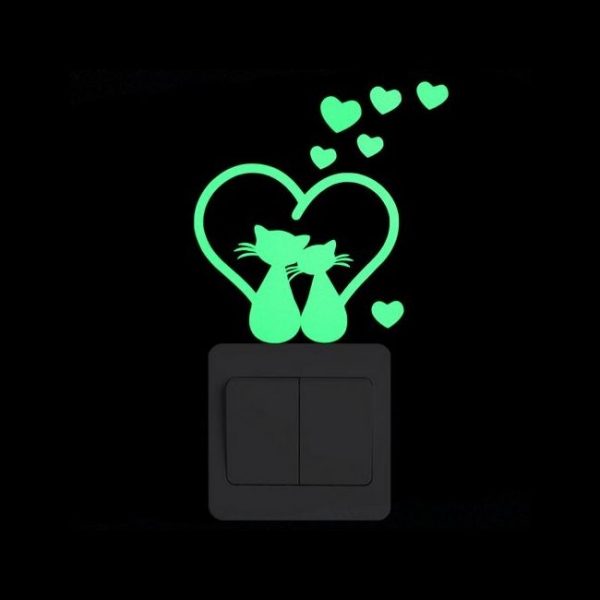 Sticker fosforescent cu pisici si inimioare pentru intrerupator/priza, 10×10 cm, culoare verde