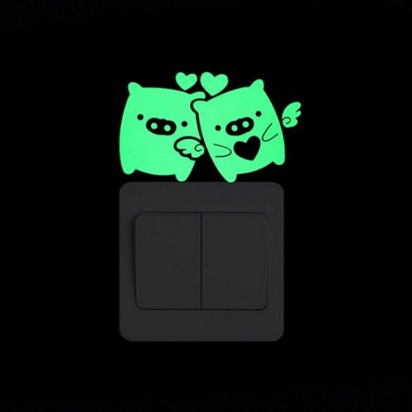 Sticker fosforescent cu Porcusori, pentru intrerupator/priza, 10×10 cm, culoare verde