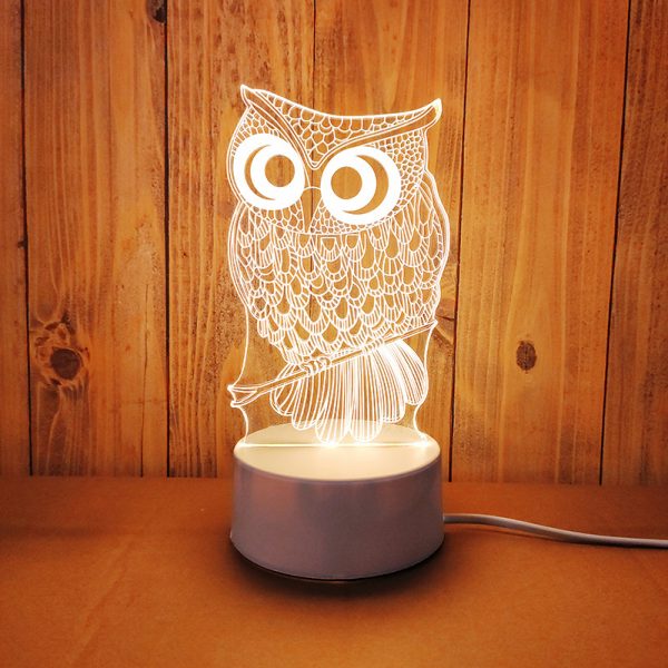 Lampa De Veghe 3D LED model Bufnita, din acril, cu alimentare USB