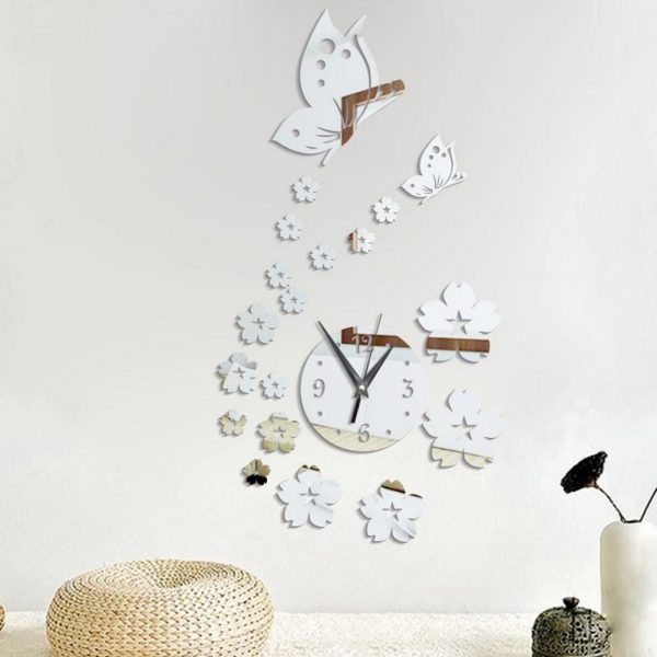 Ceas decorativ 3D oglinda acrilica, Fluturi si flori, dimensisune 35×61 cm, culoare argintiu