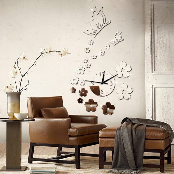 Ceas decorativ 3D oglinda acrilica, Fluturi si flori, dimensisune 35×61 cm, culoare argintiu
