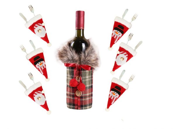 Set huse pentru tacamuri si sticla de vin, tematica Craciun, 7 piese