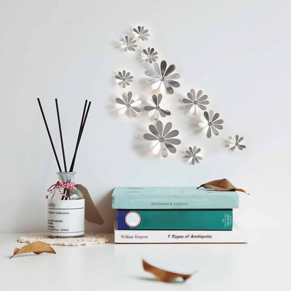 Set 12 Flori din acril pentru decor perete sau alte suprafete, diverse marimi, culoare argintiu - imagine 5